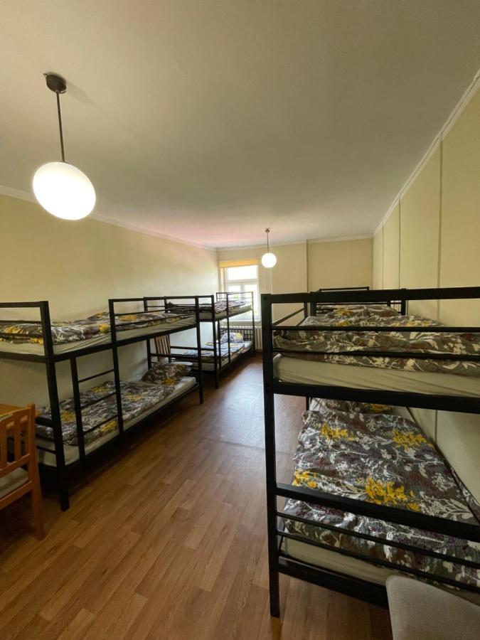 Gosciniec Szczeliniec Hostel Карлов Екстериор снимка